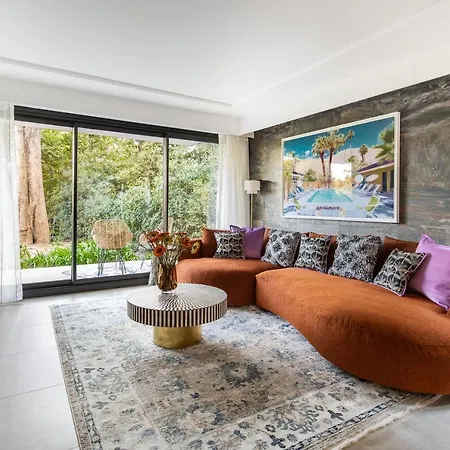 Alexandra By Sweett * Cannes